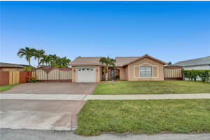 19634 NW 58th Ct, Hialeah, FL 33015, Sold 09/12/22