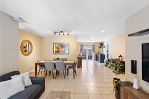 7291 NW 173rd Dr APT 100, Hialeah, FL 33015, Sold 09/02/22
