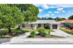 5917 NW 199th St, Hialeah, FL 33015, Sold 09/29/22