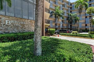 3301 N Country Club Dr, Miami, FL 33180, Sold 10/05/22