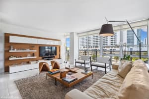 600 NE 36th St, Miami, FL 33137, Sold 10/11/22