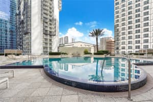 300 S Biscayne Blvd t 3706, Miami, FL 33131, Sold 09/19/22