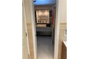 9370 W Flagler St #208b, Miami, FL 33174, Sold 10/11/22