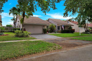 10603 NW 6th St, Plantation, FL 33324, Sold 08/31/22