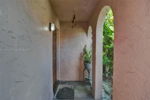 32 Matador Ln # 1-20, Davie, FL 33324, Sold 10/31/22