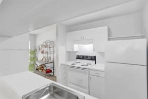 10520 SW 158th Ct, Miami, FL 33196, Sold 12/09/22