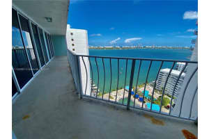 7601 E Treasure Dr APT 2424, North Bay Village, FL 33141, Sold 09/08/22