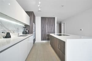 851 NE 1st Ave #2701, Miami, FL 33132, Sold 09/30/22