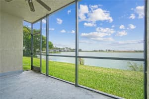 471 Ives Dairy Rd Apt 103-3, Miami, FL 33179, Sold 09/21/22