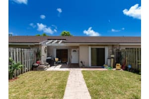 5140 E Lakes Dr, Pompano Beach, FL 33064, Sold 10/17/22