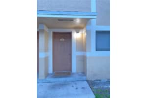 317 Palm Cir E, Pembroke Pines, FL 33025, Sold 09/23/22