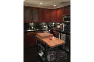 6011 N Bayshore Dr APT 10, Miami, FL 33137, Sold 12/28/22