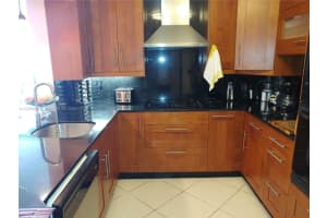 200 Leslie Dr, Hallandale Beach, FL 33009, Sold 01/13/23