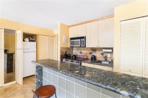 345 Ocean Dr, Miami Beach, FL 33139, Sold 05/26/23