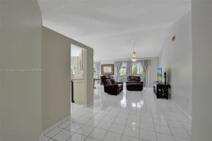 7865 NW 190th Ln, Hialeah, FL 33015, Sold 08/31/22