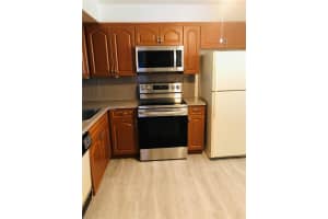 1001 Colony Point Cir APT 411, Pembroke Pines, FL 33026, Sold 09/14/22