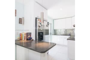 1821 Jefferson Ave APT 206, Miami Beach, FL 33139, Sold 09/16/22