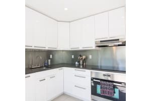 1821 Jefferson Ave APT 206, Miami Beach, FL 33139, Sold 09/16/22
