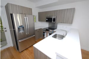 619 Meridian Ave # 3, Miami Beach, FL 33139, Sold 08/31/22