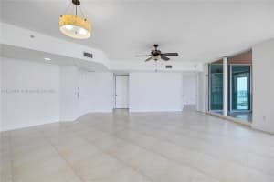 3370 NE 190th St, Aventura, FL 33180, Sold 10/18/22