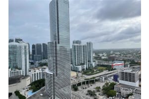 151 SE 1st St Apt 3205, Miami, FL 33131, Sold 11/14/22