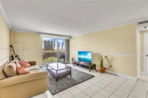 150 SE 25th Rd #5d, Miami, FL 33129, Sold 09/30/22