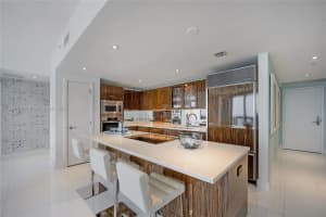 6899 Collins Ave UNIT 1207, Miami Beach, FL 33141, Sold 08/08/23