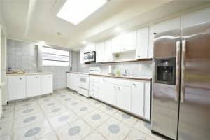 7861 NW 174th Terrace, Hialeah, FL 33015, Sold 02/03/23