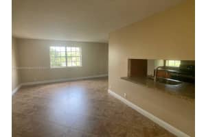 8842 SW 3rd St APT 202, Pembroke Pines, FL 33025, Sold 09/30/22