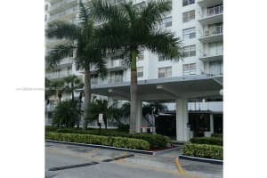 2801 NE 183rd St, Aventura, FL 33160, Sold 02/03/23