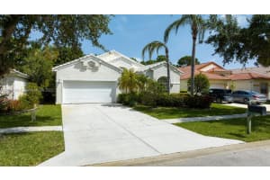 7024 SE Twin Oaks Cir, Stuart, FL 34997, Sold 12/12/22