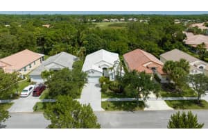 7024 SE Twin Oaks Cir, Stuart, FL 34997, Sold 12/12/22