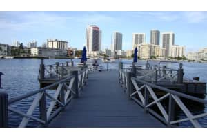 430 Golden Isles Dr APT 205, Hallandale Beach, FL 33009, Sold 10/17/22