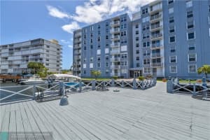 430 Golden Isles Dr APT 205, Hallandale Beach, FL 33009, Sold 10/17/22