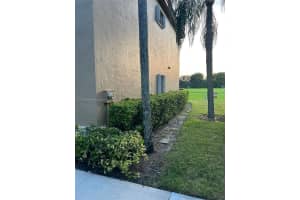 16307 Emerald Cove Rd, Weston, FL 33331, Sold 10/12/22