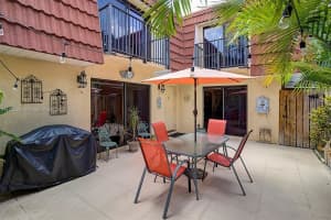 9925 NW 6th Ct, Plantation, FL 33324, Sold 09/20/22
