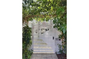 1550 Drexel Ave, Miami Beach, FL 33139, Sold 11/01/22