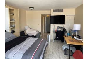 2899 Collins Ave APT 634, Miami Beach, FL 33140, Sold 09/23/22
