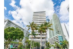 1402 Brickell Bay Dr APT 402, Miami, FL 33131, Sold 09/29/22