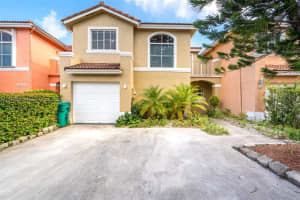 15902 SW 86th Terrace, Miami, FL 33193, Sold 10/06/22