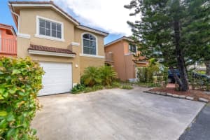 15902 SW 86th Terrace, Miami, FL 33193, Sold 10/06/22
