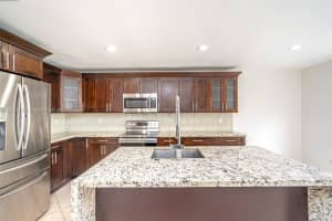 15902 SW 86th Terrace, Miami, FL 33193, Sold 10/06/22
