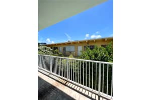 542 Euclid Ave APT 15, Miami Beach, FL 33139, Sold 09/30/22