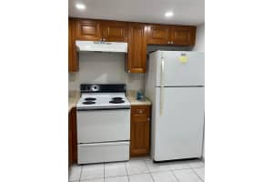 2075 SW 122nd Ave APT 231, Miami, FL 33175, Sold 11/23/22