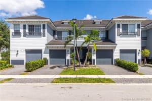 3419 NW 13th St, Lauderhill, FL 33311, Sold 11/09/22