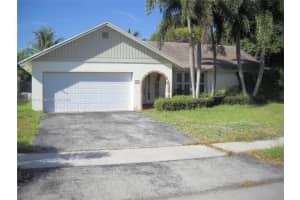 3896 NW 8th St, Delray Beach, FL 33445, Sold 11/18/22