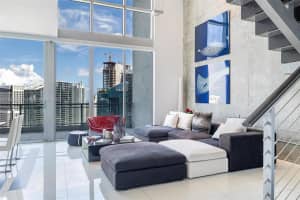 90 SW 3rd St PH 15, Miami, FL 33130, Sold 10/27/22