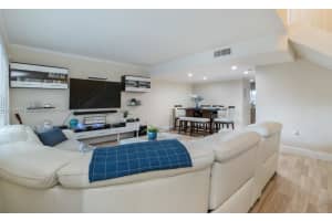 1325 NW 123rd Terrace, Pembroke Pines, FL 33026, Sold 10/07/22