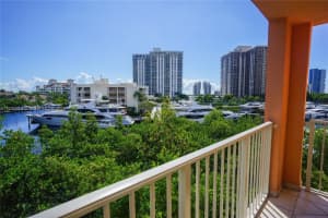 19999 E Country Club Dr #1408, Aventura, FL 33180, Sold 12/01/22