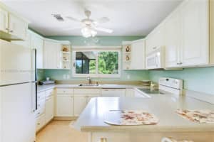 1421 SE Larkwood Cir #17, Port St. Lucie, FL 34952, Sold 10/12/22